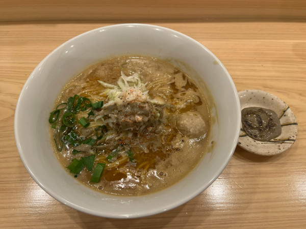 「紅ズワイ濃厚蟹白湯ラーメン」@一本道ラボの写真