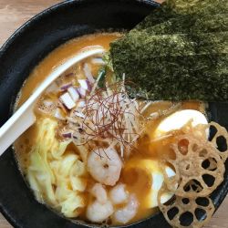 ラーメン鶏白湯 【限定】光潮流 鶏白湯と海老〜海老と鶏の