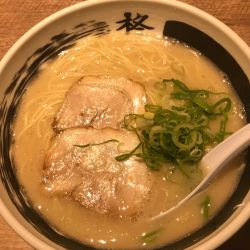 とんこつらーめん