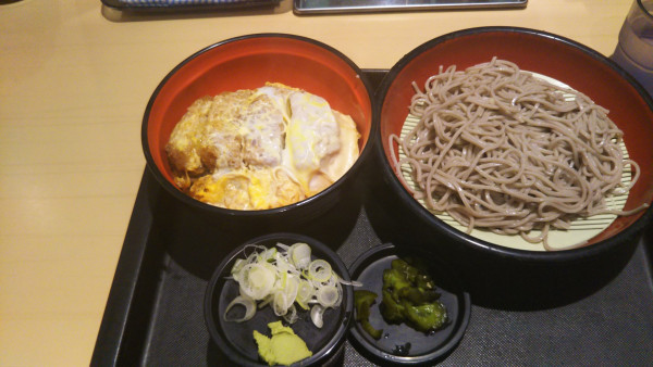 「かつ丼セット」@名代 富士そば 水道橋店の写真