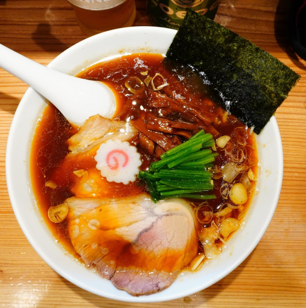「しょうゆラーメン（Kiriya麺）＋COEDO毬花」@オランダ軒の写真