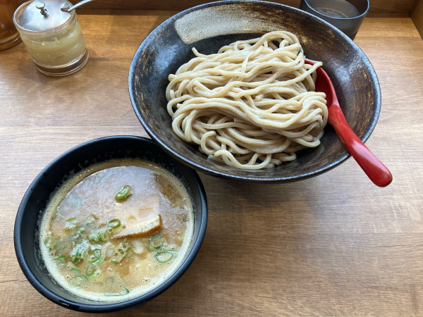 「濃厚魚介豚骨つけ麺　大盛1000円」@つけ麺まぜそば 大やまの写真