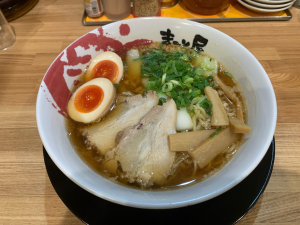 「とろ～り半熟煮玉子鶏じゃんラーメン980円」@ラーメン まこと屋 岩倉店の写真
