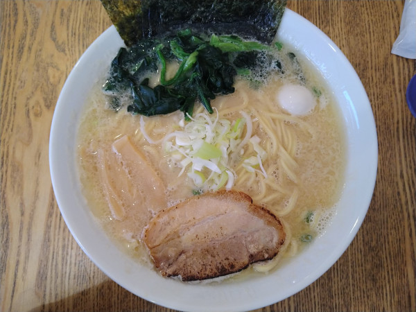 「塩豚骨ラーメン（アブラ多め）＋大盛」@一合舎の写真