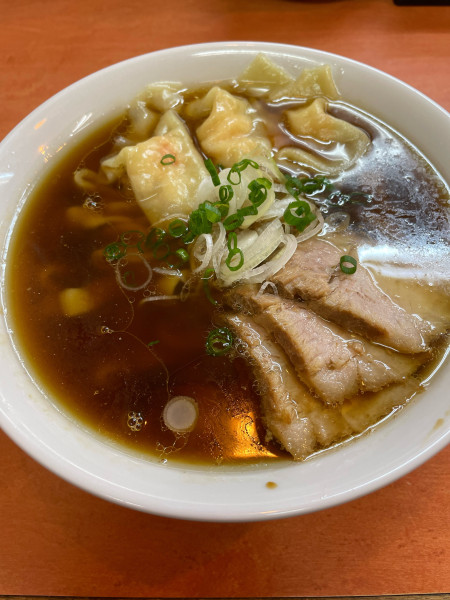 「海老ワンタンメン　濃口」@日陰の写真