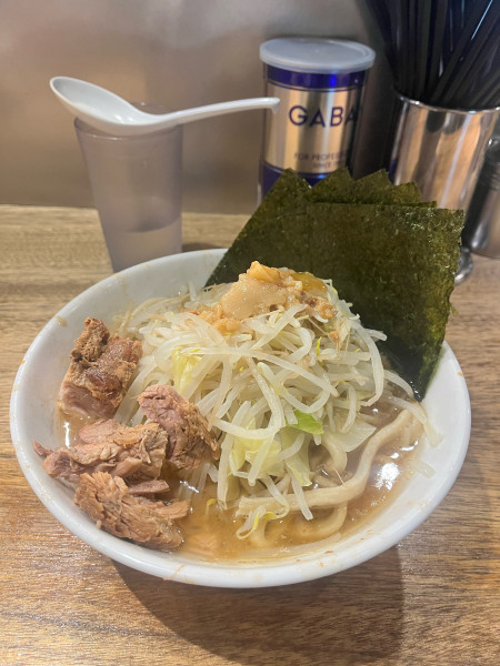 「ラーメン（少なめ）ヤサイ　アブラ　のり」@MEN YARD FIGHTの写真