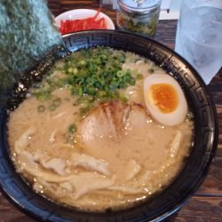 とんこつラーメン