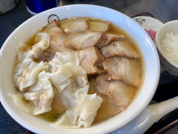 「焼豚ラーメン 大盛   TPわんたん」@喜多方ラーメン 坂内 岩槻店の写真