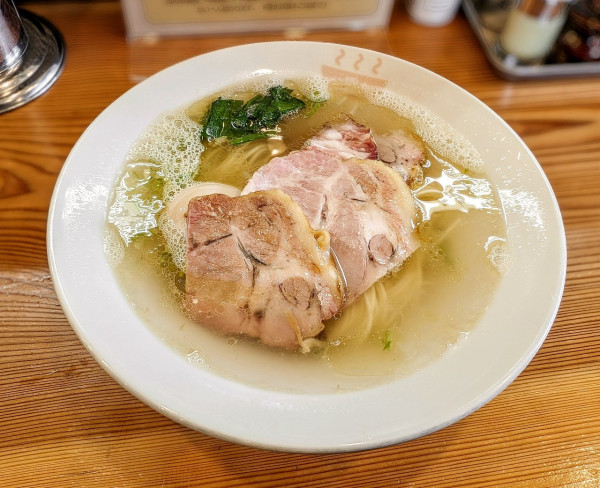 「塩らぁめん」@公園前の写真