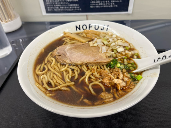 「醤油ラーメン」@らーめん つけ麺 NOFUJIの写真