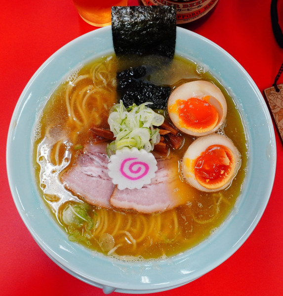 「ラーメン＋味玉＋瓶ビール（赤星）大」@千住 チャーシュー軒の写真