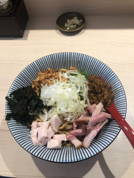 「みたらし醤油の油そば　大盛り」@長男、もんたいちおの写真