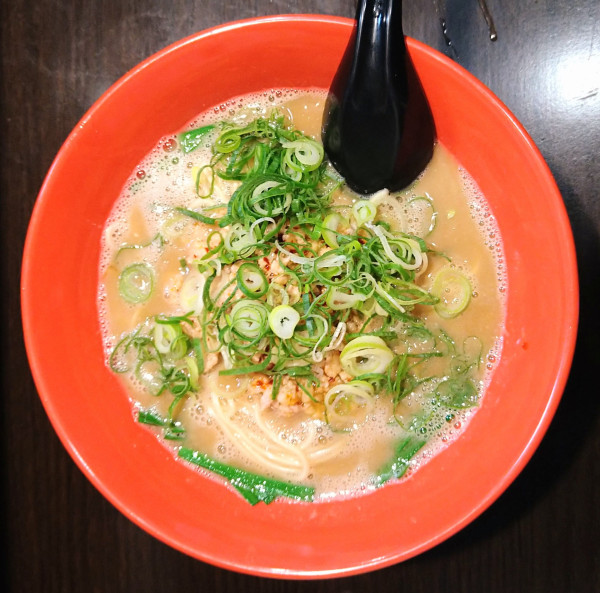 「くれは式台湾ラーメン+替玉+ランチセットA」@ラーメンくれはの写真