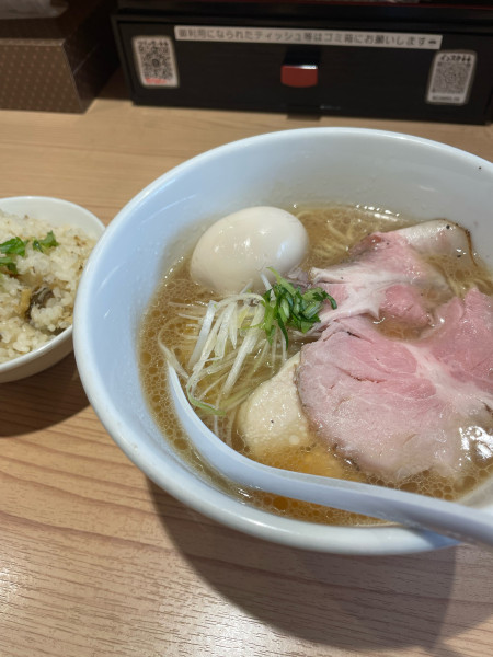 「味玉中華そば　醤油」@貝出汁中華そば くらむの写真