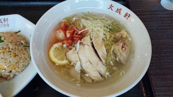 「冷やしとりそばと半チャーハンセット950円」@中華料理 大成軒の写真