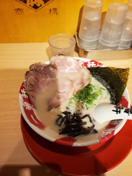 「豚骨ラーメン」@熟成豚骨ラーメン専門 一番軒 藤が丘店の写真