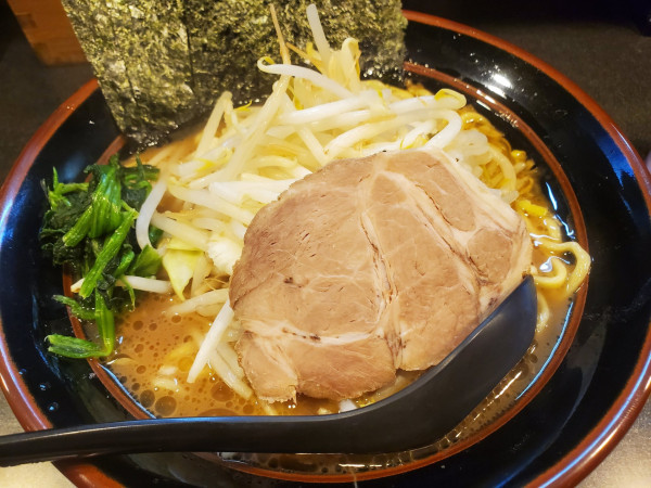 「らーめん並+キャベもや」@ハマのオヤジの写真