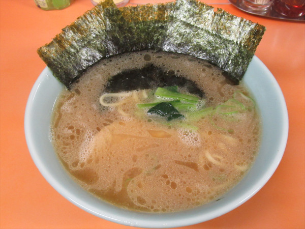 「ラーメン（750円）」@梅浜亭の写真