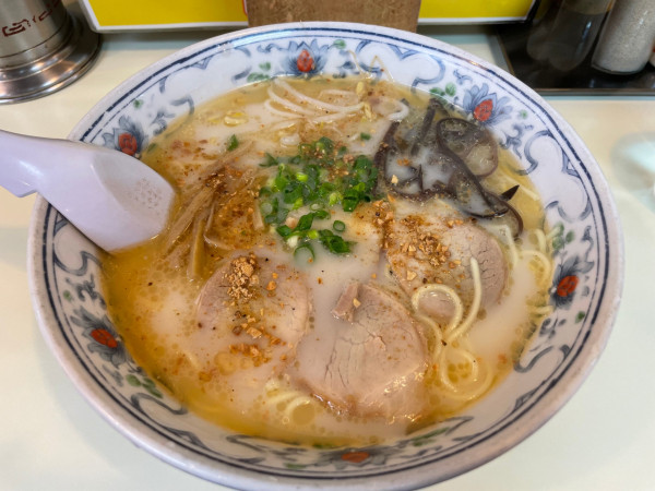 「王様ラーメン」@熊本ラーメン こむらさき 上通中央店の写真