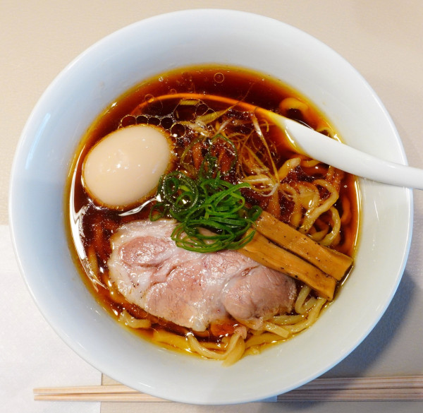 「味玉醤油らーめん」@燎の写真