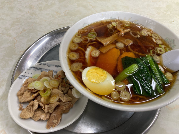 「メンマラーメン・鶏皮」@盛信軒の写真