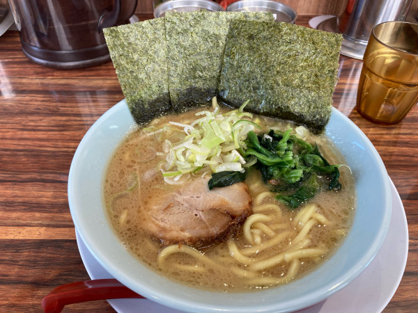 「豚骨ラーメン・塩」@清六家 結城店の写真