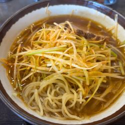 ネギらーめん792円