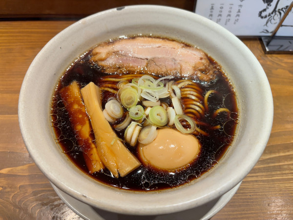 「らーめん　micro」@人類みな麺類 東京本店の写真