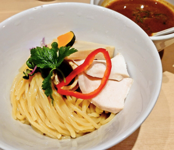 「濃厚煮干つけSoba大盛」@銀座 篝 Echika池袋店の写真