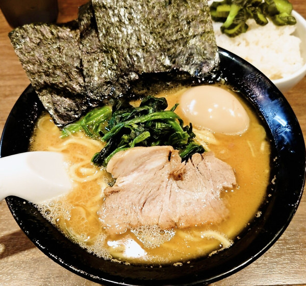 「味玉ラーメン」@麺達 うま家の写真