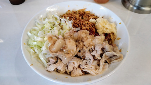 「汁なしスッパメン(大･ニンニクマシ･アブラ)」@ファットン 金沢八景店の写真