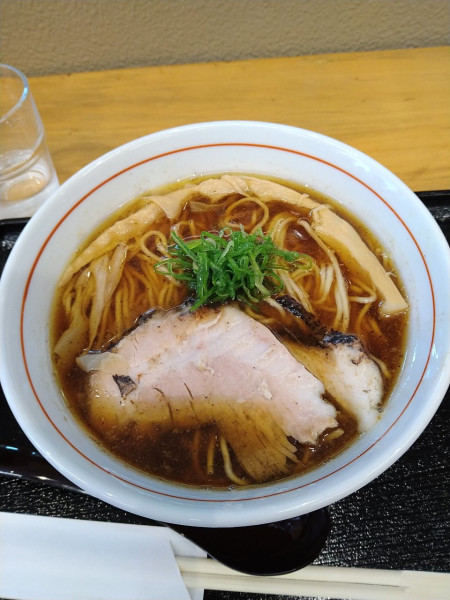 「醤油らーめん大盛り」@さくら食堂。の写真