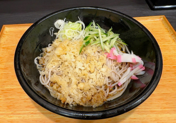 「冷したぬき(410円)」@小諸そば 新宿南口店の写真