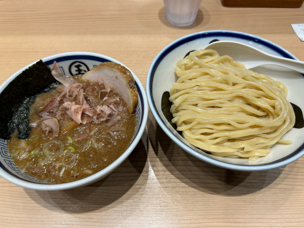 「濃厚魚介つけめん」@らーめん玉 田町店の写真