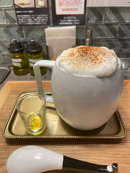 「カプチーノラーメン」@Rahmen Eddie 新宿御苑の写真