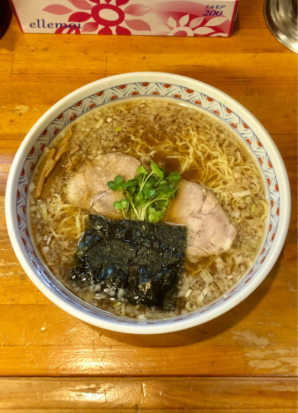 「支那そば醤油大盛（800+200）」@支那そば 晴弘の写真