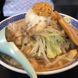 雅狼麺 （ 小 ） ￥930