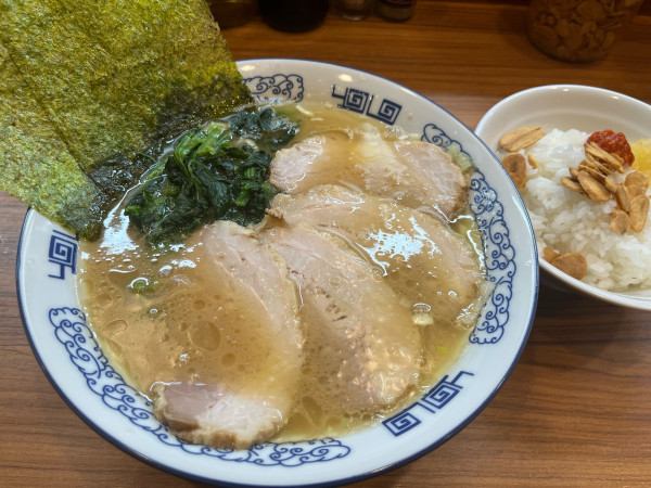 「チャーシューメン　半ライス ¥1,200」@横浜豚骨醤油ラーメン YOLOの写真