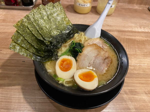 「醤油SP(1080円)」@横浜家系ラーメン 武骨家 水戸エクセル南店の写真