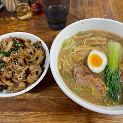 天狗ラーメン＋焼肉丼セット