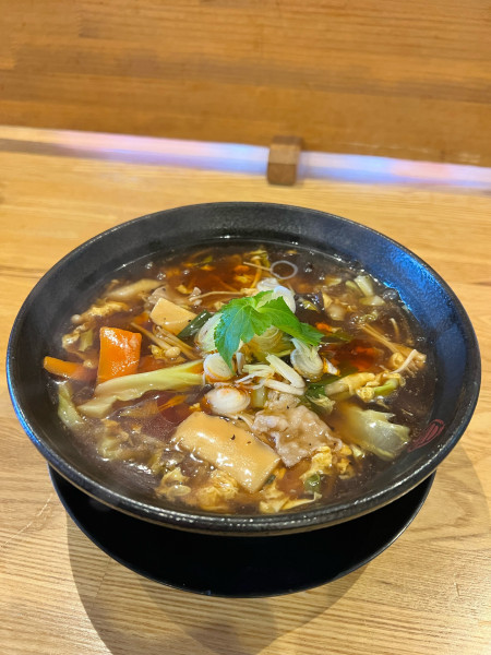 「黒酢酸辣湯麺」@中華料理 しょうりゅう 関店の写真