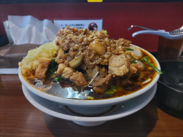 「スタ満そば　麺大盛り　具増し」@元祖スタミナ満点らーめん すず鬼 熊谷うえちゃん店の写真