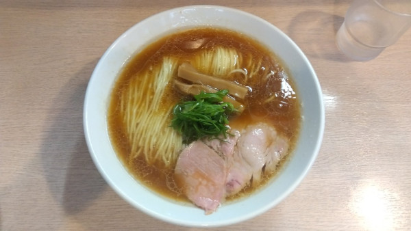 「醤油らーめん　大盛」@麺笑巧真の写真