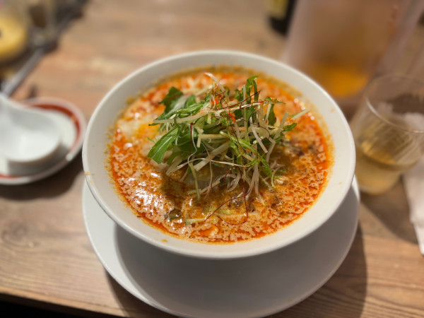 「雲呑担々麺」@広州市場 イオンモールむさし村山店の写真
