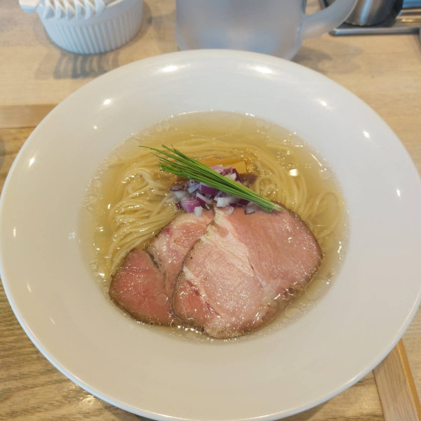 「中華蕎麦《塩》」@宍道湖しじみ中華蕎麦 琥珀 東京本店の写真