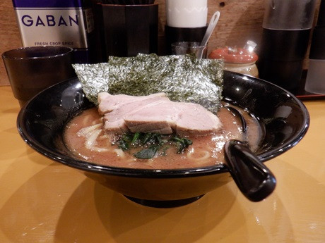 「半ラーメン」@横浜家系ラーメン 麺家福増の写真