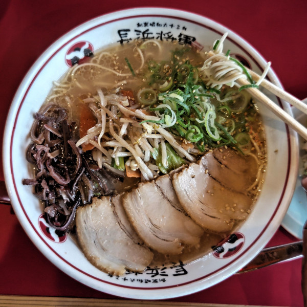「特製将軍ラーメン（650円）焼飯小セット（300円）」@二代目長浜将軍 那珂川本店の写真