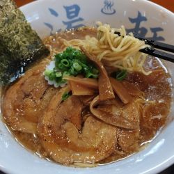 三とん(すこしこってり)(細麺)(750)