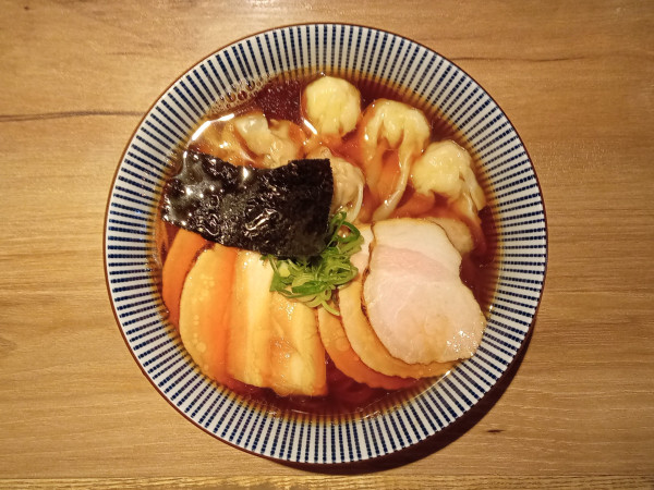 「黒旨特製チャーシュー麺」@中華soba いそべの写真