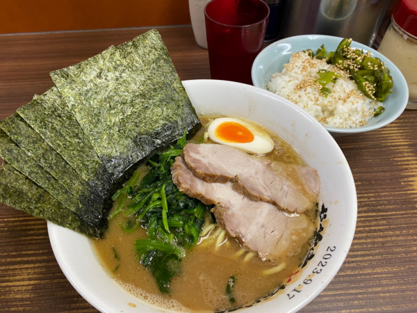 「特製ラーメン」@横浜家系らーめん 武蔵家 川口店の写真